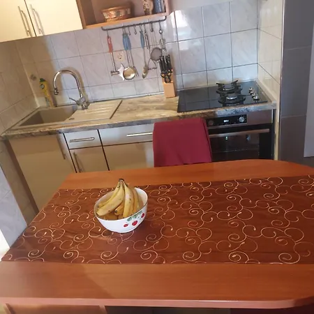 Virena Макарска